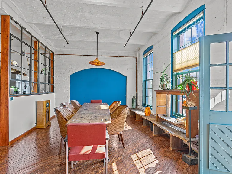 532 Kinsley Ave #205 — Photo 7