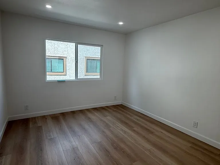 1088 San Gabriel Blvd — Photo 14