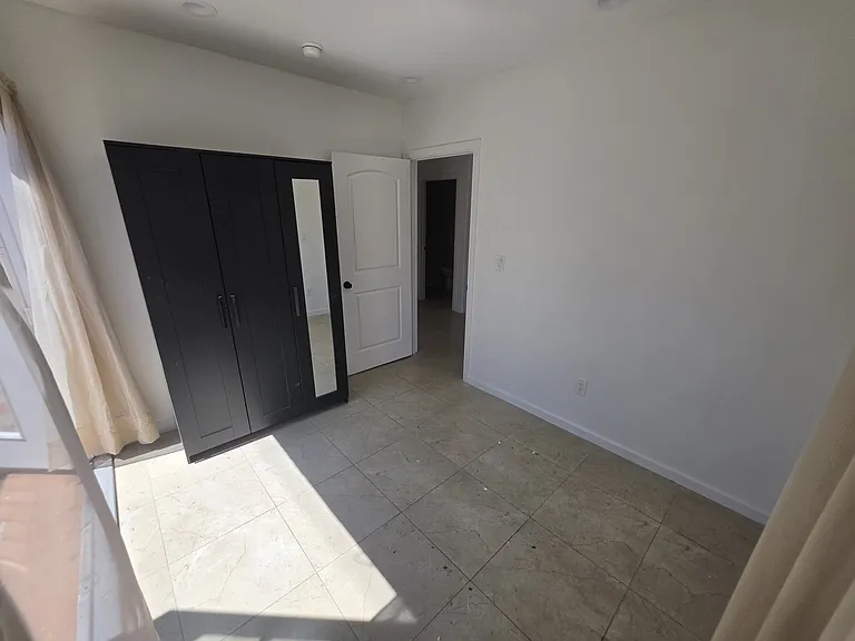 1038 Raymond Ave — Photo 23