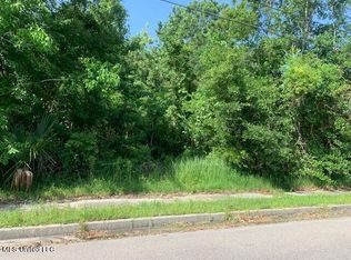 Harrison Ct, Bay Saint Louis, MS 39520