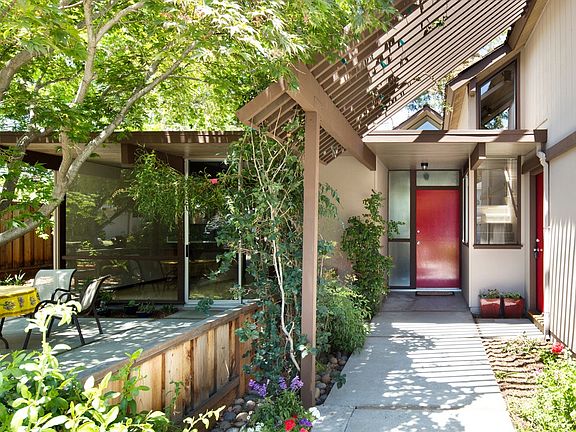 2nd image of 671 Toyon Pl