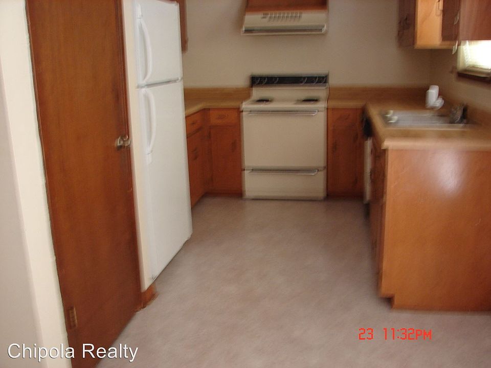 2nd image of 2975 Kynes St APT B