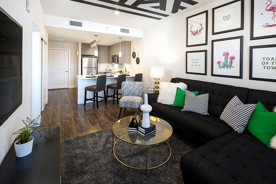 1st image of 3727 W 32nd Ave #204