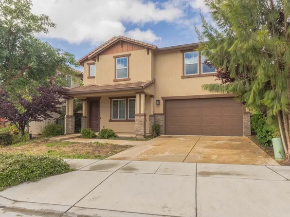1073 Sardinia Dr, Salinas, CA 93905