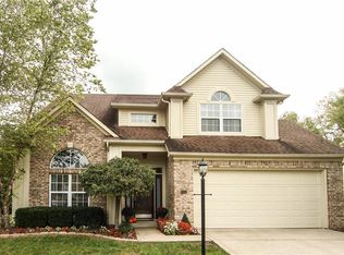 6353 Creekview Ln, Fishers, IN 46038