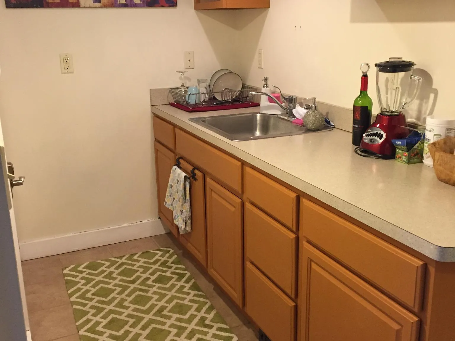 Studio, 600 sqft, $900 — Photo 2