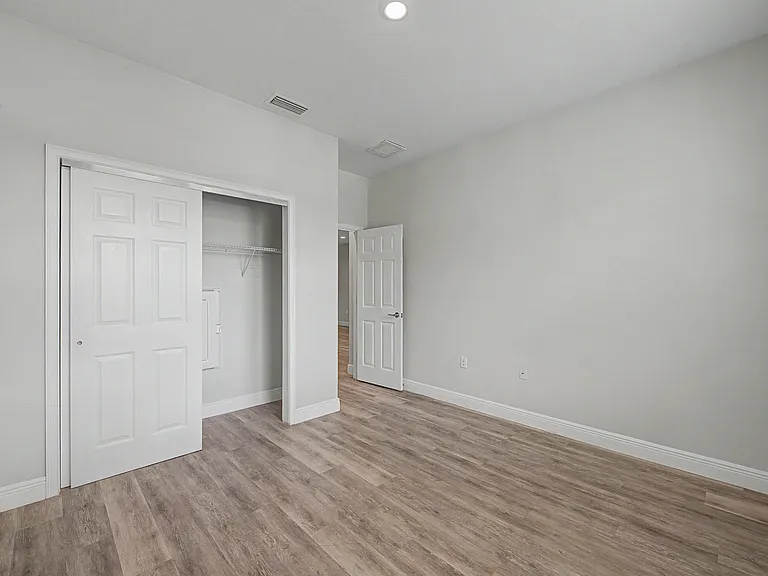 1614 E Mulberry Dr — Photo 17