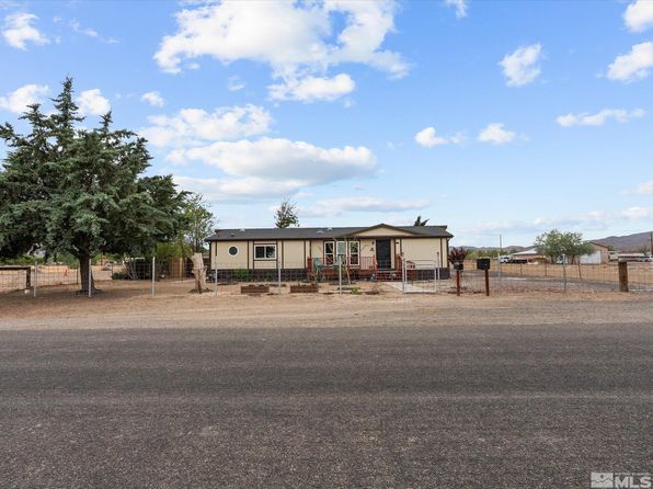 3455 Elm St, Silver Springs, NV 89429