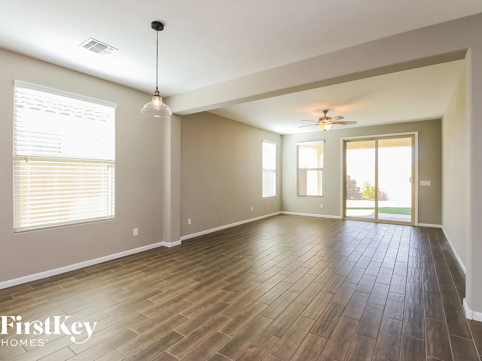 4 bed, 2.0 bath, 1623 sqft, $2,735 — Photo 4
