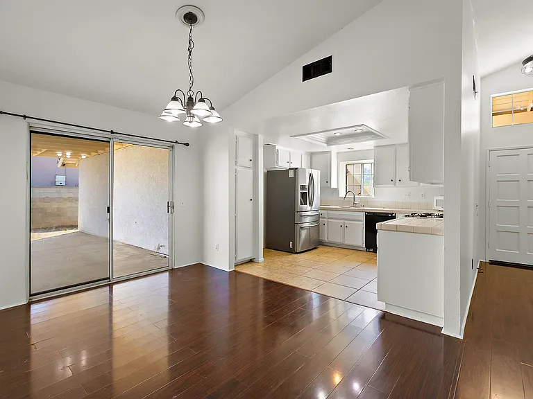 6300 Vonnie Ct — Photo 26