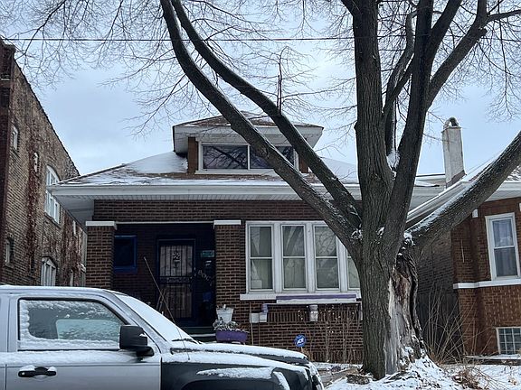 3rd image of 8007 S Blackstone Ave