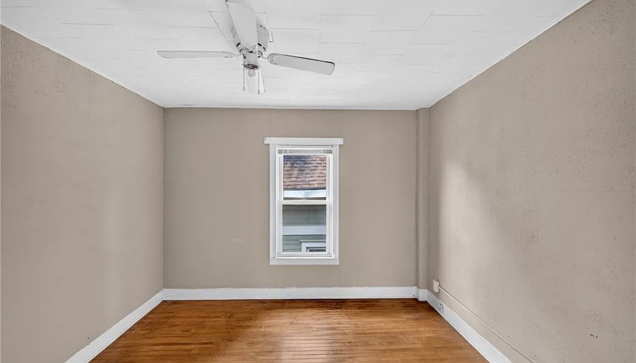 2 bed, 1000 sqft, $1,500 — Photo 3