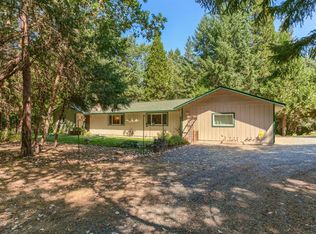 5100 Tunnel Loop Rd, Grants Pass, OR 97526