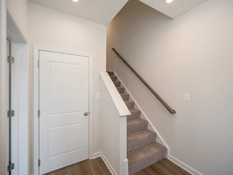 325 Crab Apple Dr #101 — Photo 9