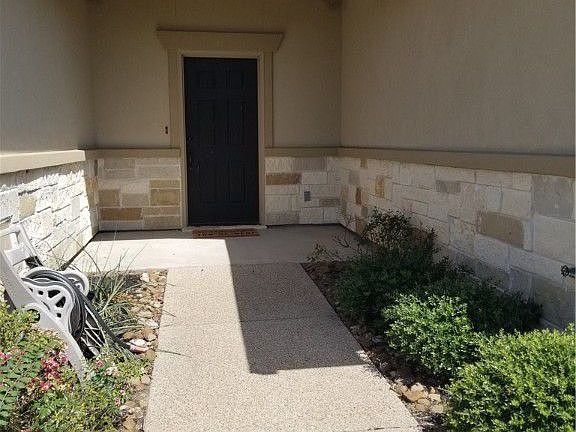 2nd image of 1501 Buena Vis