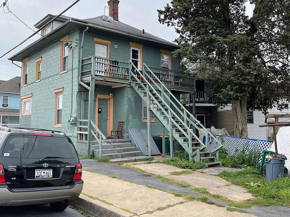 2nd image of 156158 W Catherine St