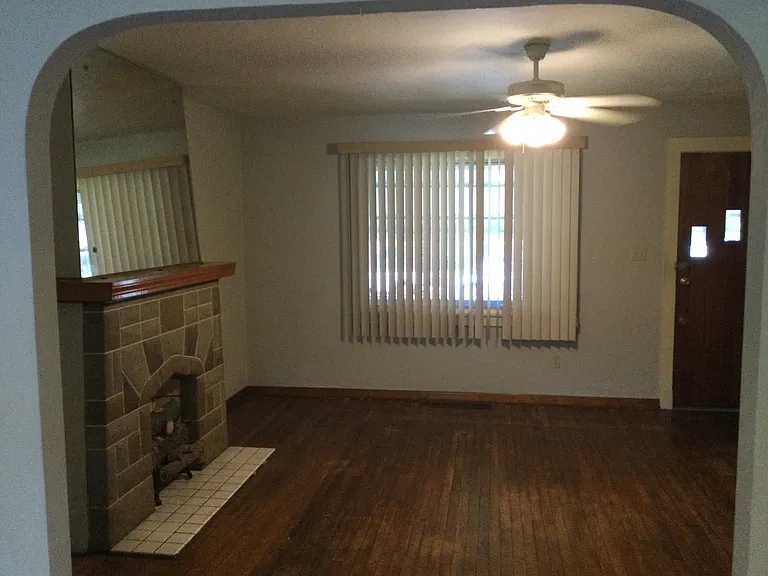 3332 Parkview Ave — Photo 3
