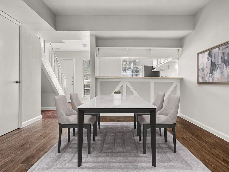 Chevy Chase Apartments — Photo 2