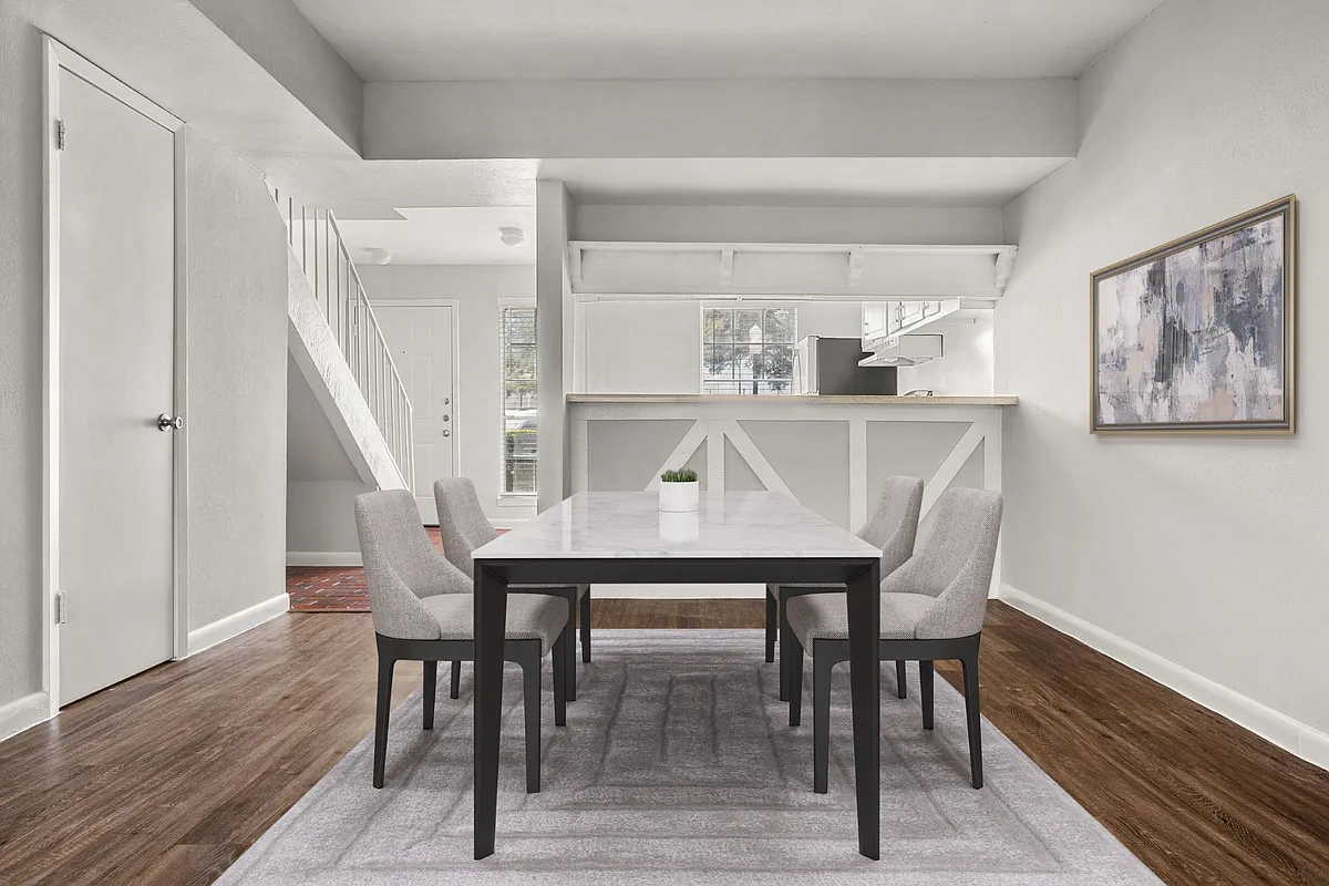 Building Photo - Chevy Chase Apartments