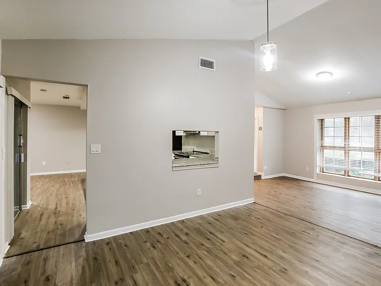 3701 NW 7th Ct — Photo 5