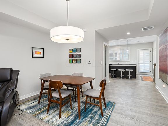 4th image of 105 N 6th St #Townhouse 71