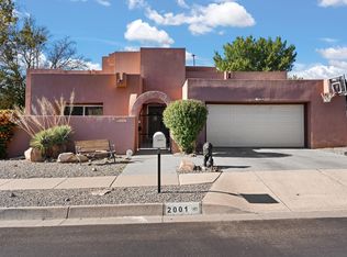 2001 Circulo Del Monte NE, Albuquerque, NM 87112