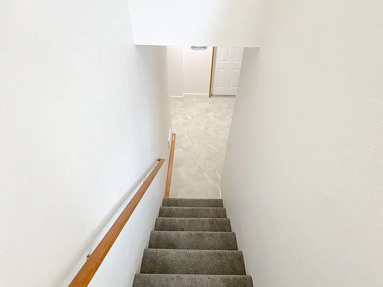 5631 N Hills Dr — Photo 20