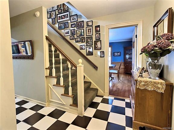 3rd image of 103 Old Orchard St
