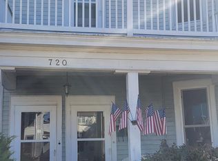 720 Alpine St #1, Dubuque, IA 52001