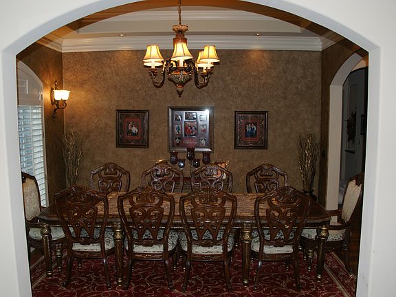 Formal Dining