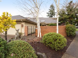 32505 SW Lake Point Ct, Wilsonville, OR 97070