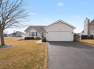 410 Heritage Ln, Plano, IL 60545