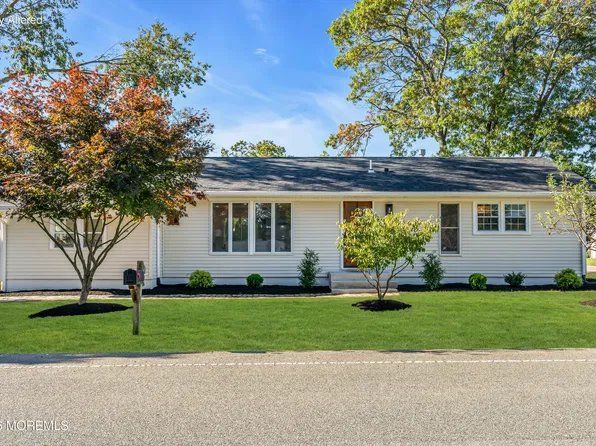 49 Elm Street, Beachwood, NJ 08722
