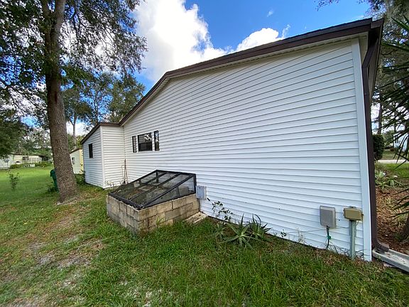 4th image of 1308 Nutwood Dr