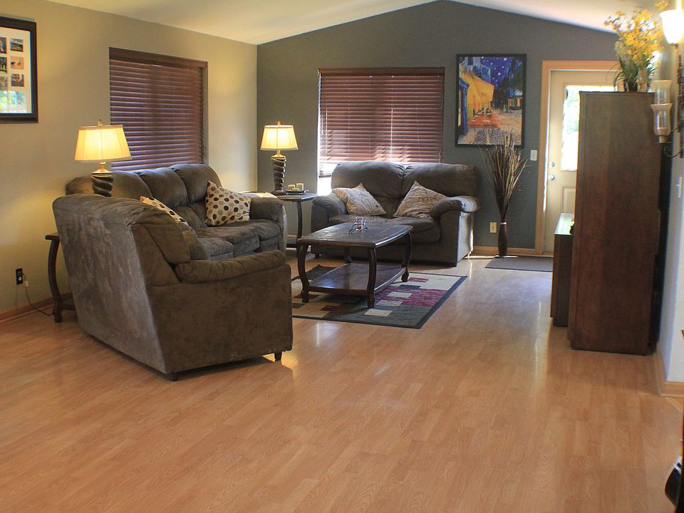 1st image of 389 Mary Neal Ln