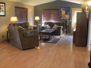 389 Mary Neal Ln, Creswell, OR 97426