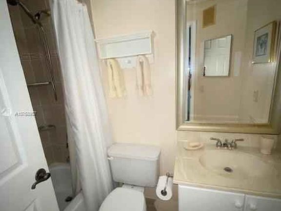 5th image of 2241 SE 26th Ln