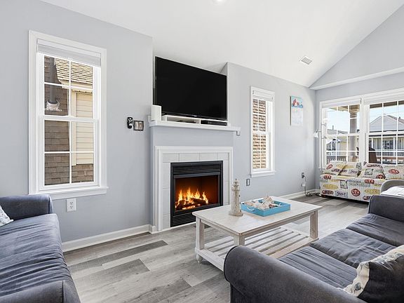 2nd image of 3330 Asbury Ave Floor 2
