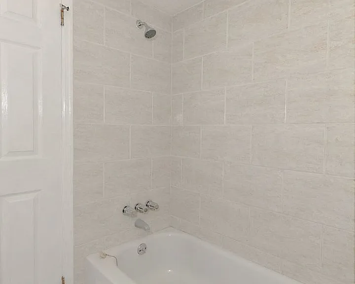 6101 River Rd #2 — Photo 16