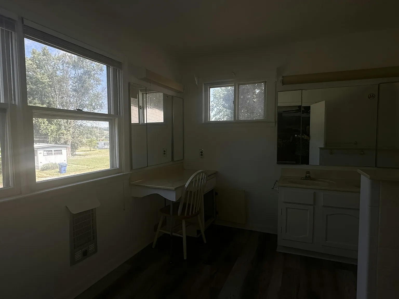 1439 Wolfe Lane — Photo 3