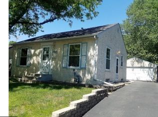 1951 Reaney Ave, Saint Paul, MN 55119