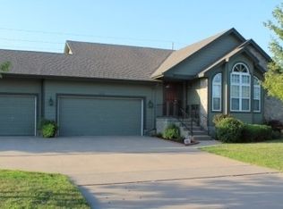 1212 W Quail Crossing Ct, Andover, KS 67002