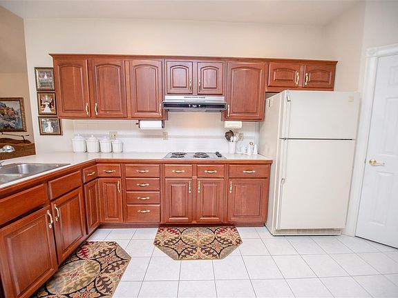5th image of 10711 Drexton Pl