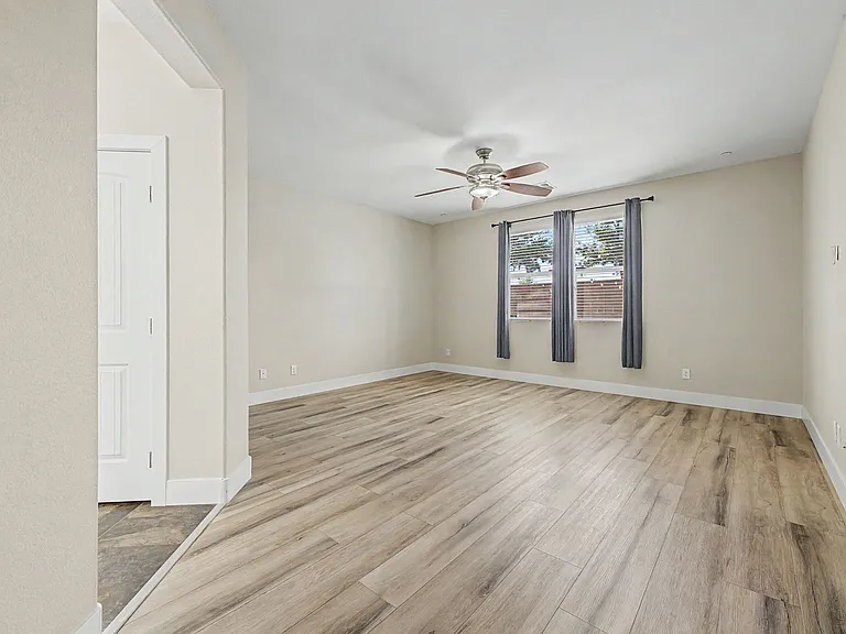 3777 Toscanella Ave — Photo 15