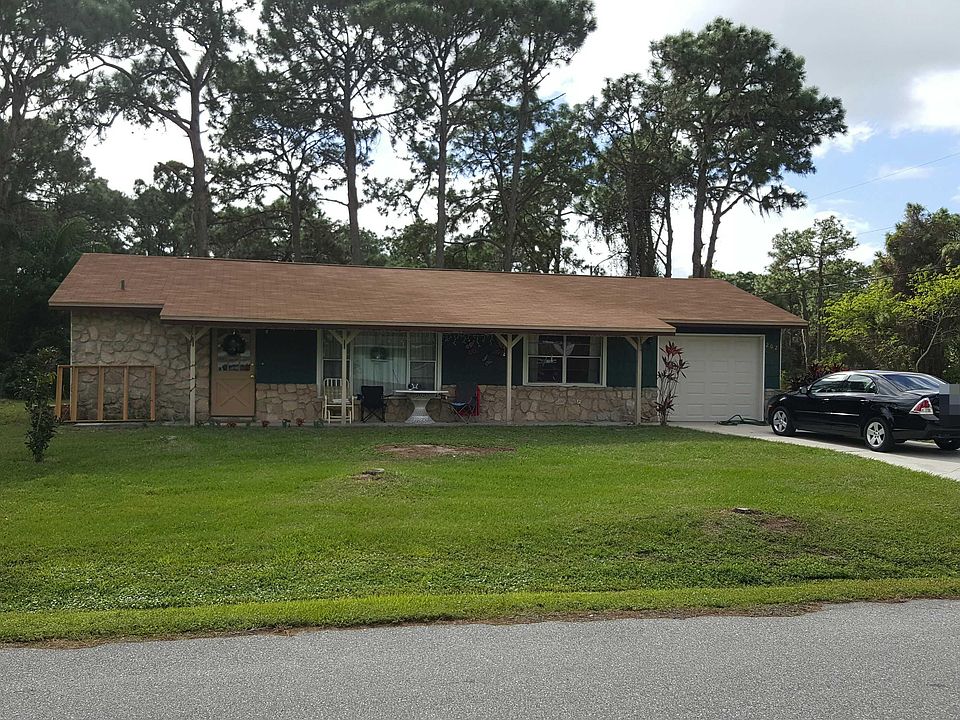 1st image of 202 Pineglen Ct