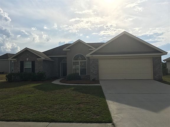 2nd image of 105 Flat Creek Ln