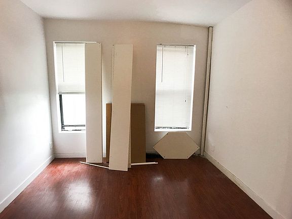 3rd image of 2546 7th Ave APT 7
