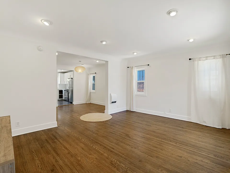 5150 Romaine St #5150
