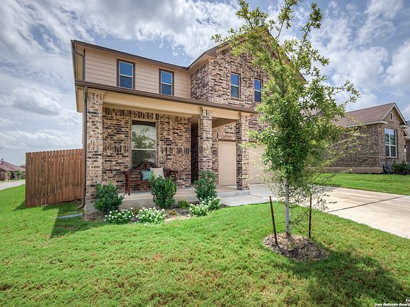 2nd image of 1402 Bluejay Court