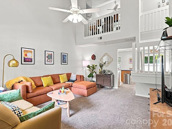 2nd image of 10171 Reindeer Way Ln